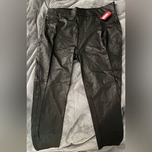 SPANX Women's Black Faux Leather Skinny Pants
